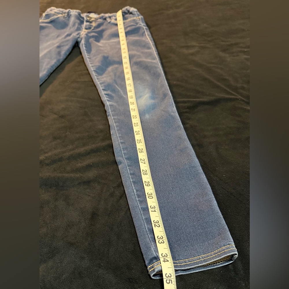 Levi’s 14R Girls Super Cute Jeans Measurements are in pictures Great Condition 🔥 - Picture 7 of 11